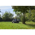 Alpina Cortacésped autopropulsado térmico AT2 66 QA - 66 cm de corte - expulsión con cubeta de 150 l - Tactic Bikes