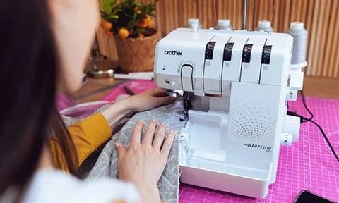 Máquina de coser overlock de aire Brother AirFlow 3000 - Tactic Bikes